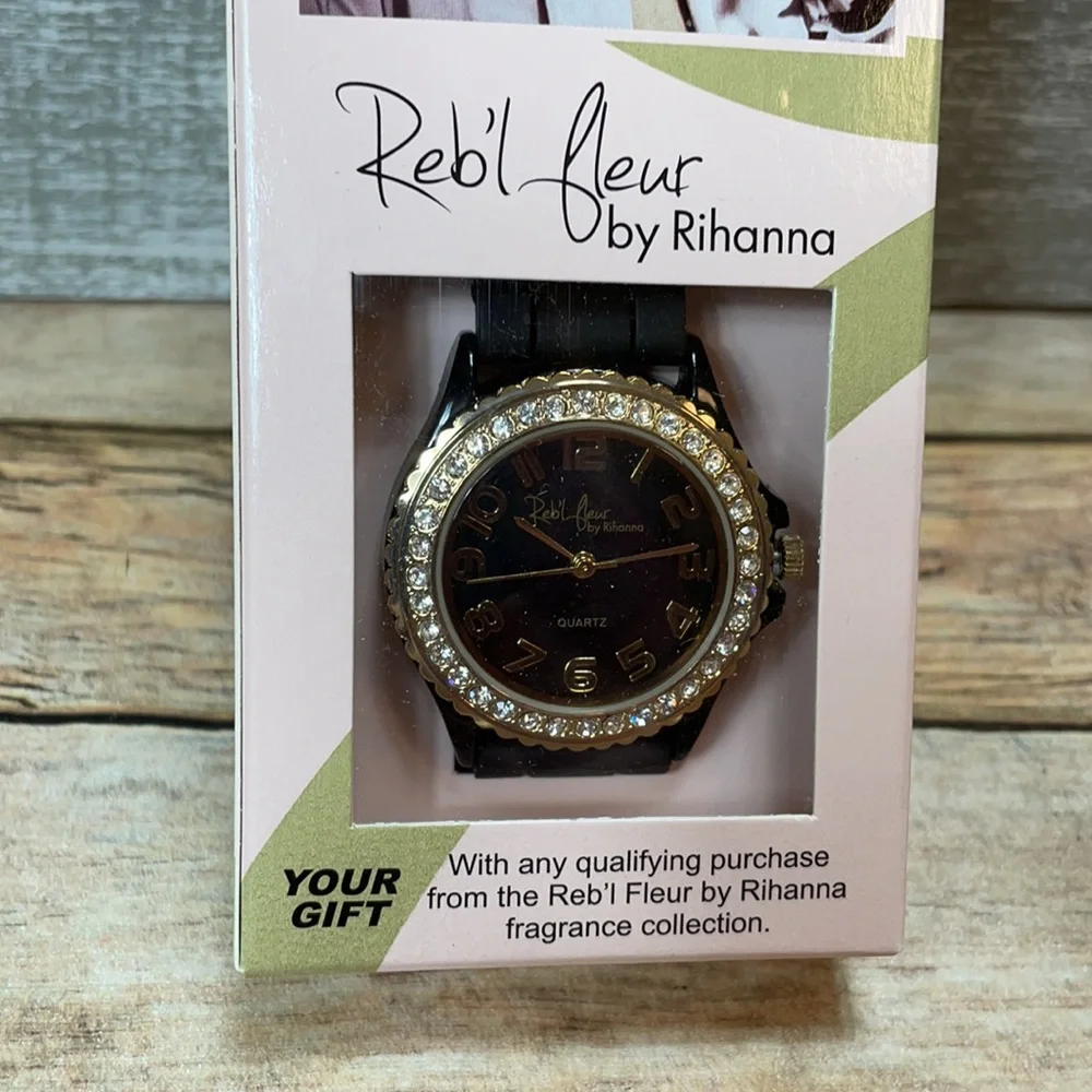 Reb’l Fleur by Rihanna Watch - Picture 3 of 8